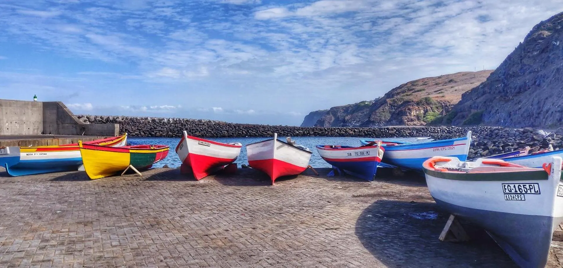 Casinha Nova - Cozy Home With Kitchen, King Bed, Ac, Wifi, City & Ocean View Sao Filipe Cape Verde