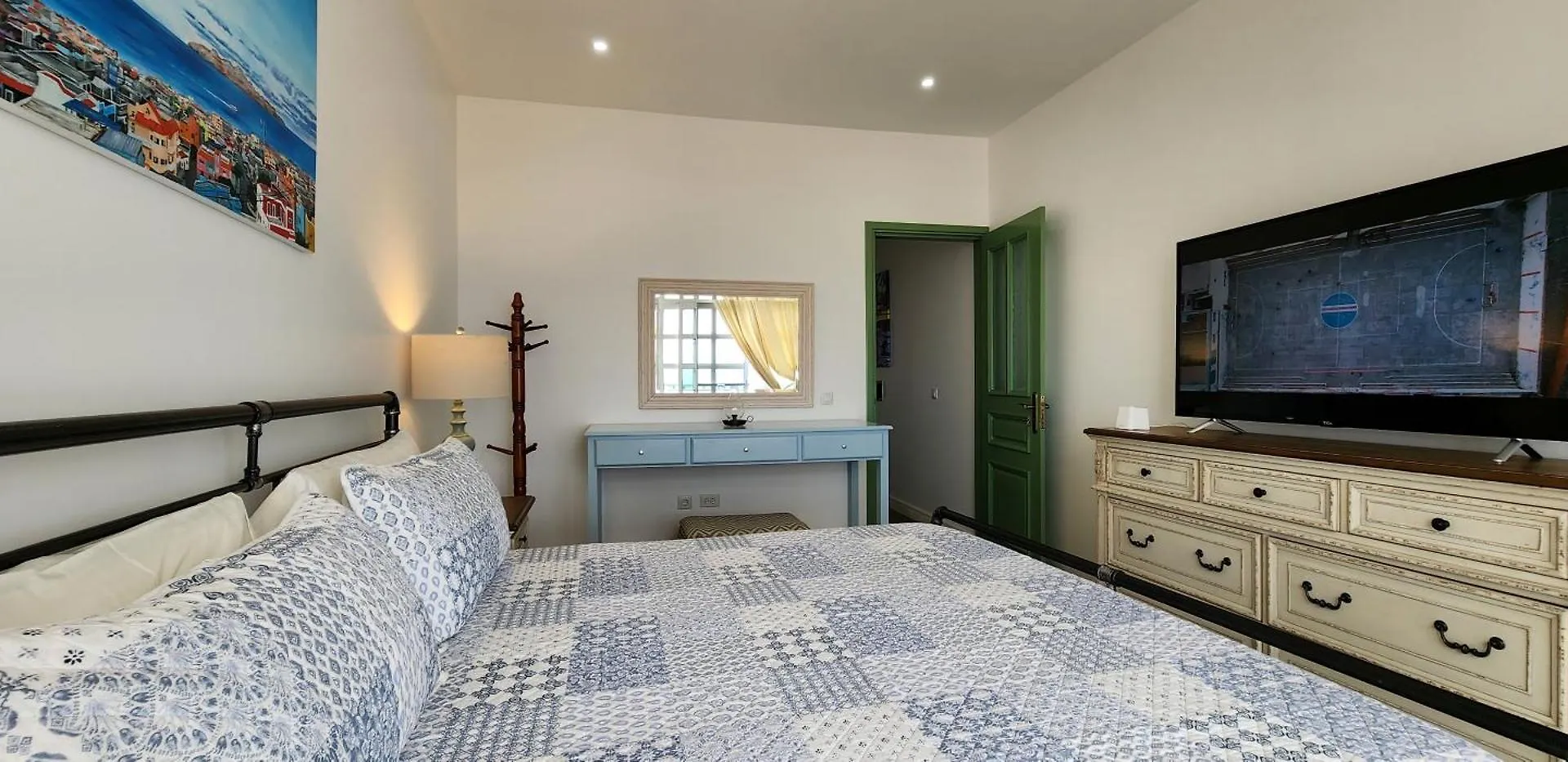Casinha Nova - Cozy Home With Kitchen, King Bed, Ac, Wifi, City & Ocean View Sao Filipe Cape Verde