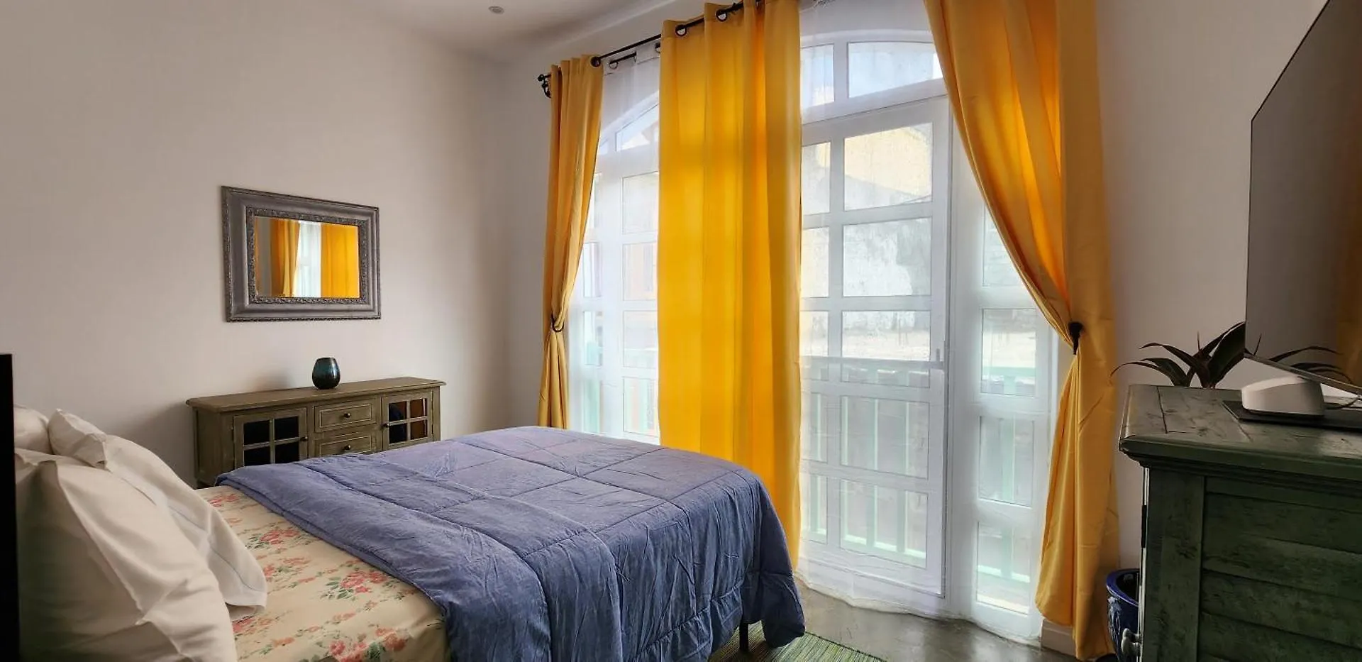 Casinha Nova - Cozy Home With Kitchen, King Bed, Ac, Wifi, City & Ocean View Sao Filipe